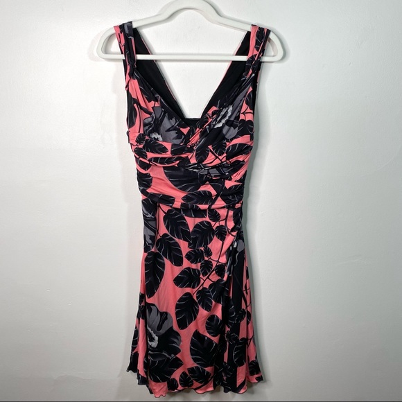 VERSACE Pink and Black Floral Sleeveless V-Neck Cocktail Dress - Size 8 - Picture 1 of 15